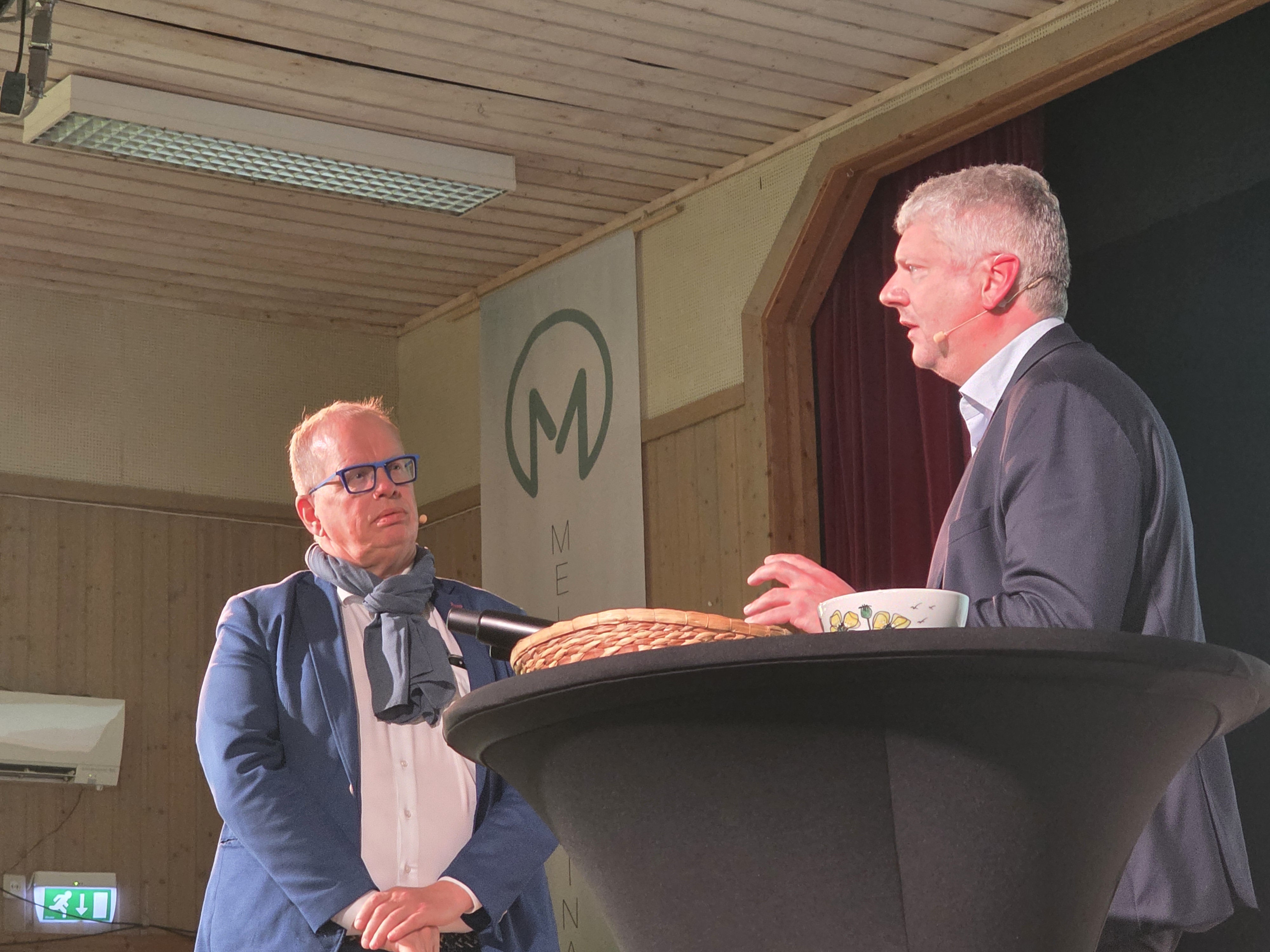 Stian Jenssen - direktør i Nscale Skandinavia. Her i samtale med konferansier Geir Seljeseth. Stian Jenssen